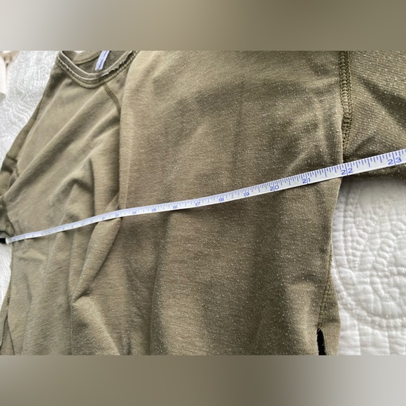 Z Supply Olive Green Sweatshirt Side Slit Size Lrg - Picture 5 of 9